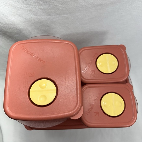 Tupperware Other - Set Of 5 Vintage Rock N Serve Tupperware Orange w Yellow Vent Lids